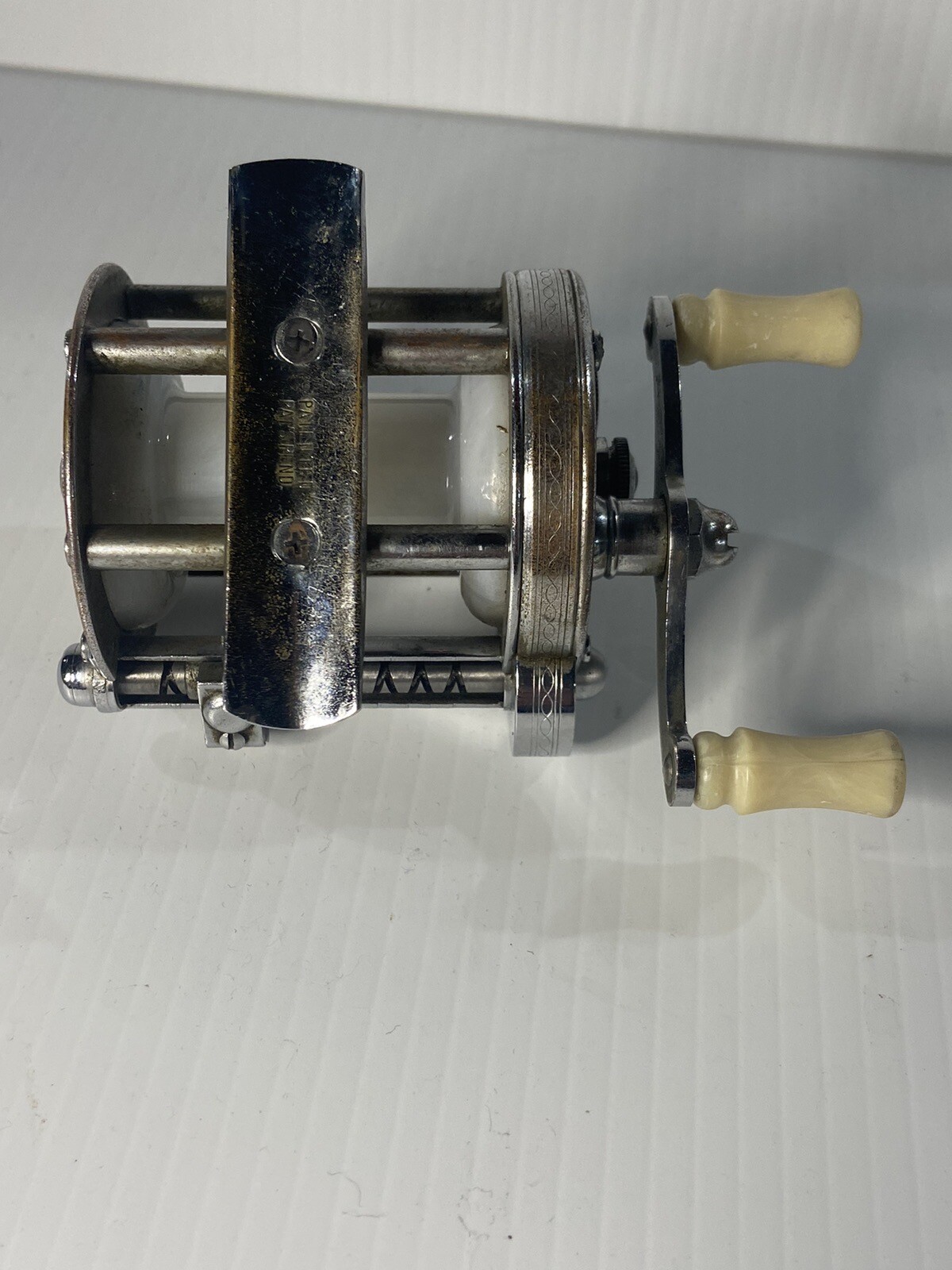 Pflueger  Summit spinning reel Model 1993L Made In USA Fishing Reel Vintage (1)