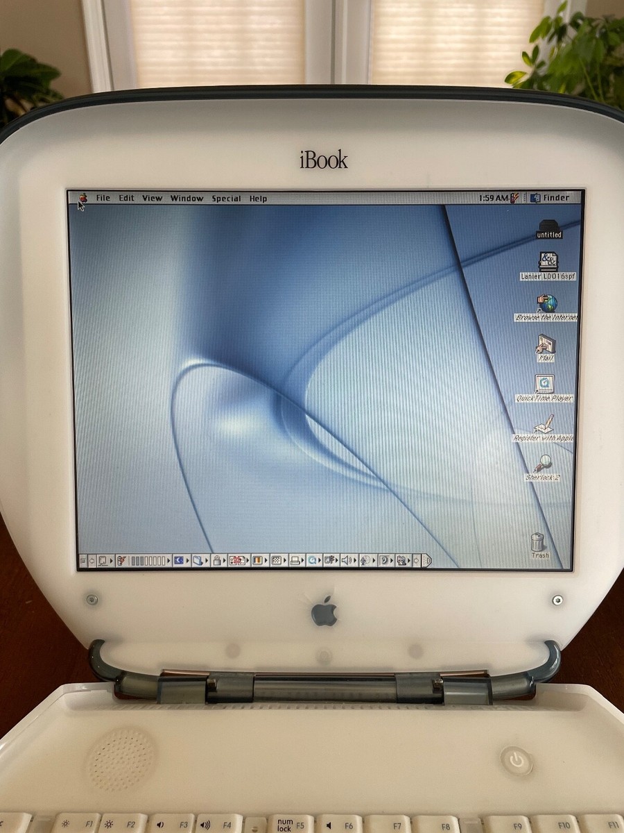Apple iBook Clamshell 466 MHz G3 PowerPC Special Edition
