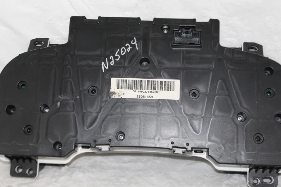 Grupo de velocímetros 2007-10 Chevy Silverado y GMC Sierra 1500 97.564 millas Foto 2 de 4