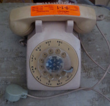Vintage 1960's-70s tan peach rotary dial desktop telephone untested