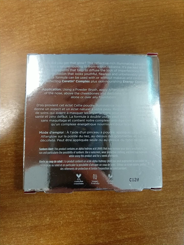 PUR Minerals: Afterglow Highlighting Skin Perfecting Powder 0.2oz. (7322) E1F - Image 3 of 4