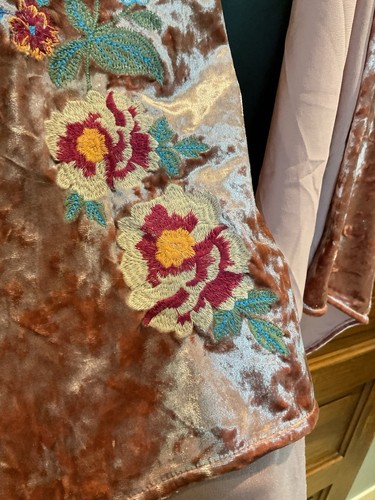 Andree By: Unit Embroidered Floral Blush Pink Crushed Velvet Boho Open Jacket 1X - Picture 4 of 12