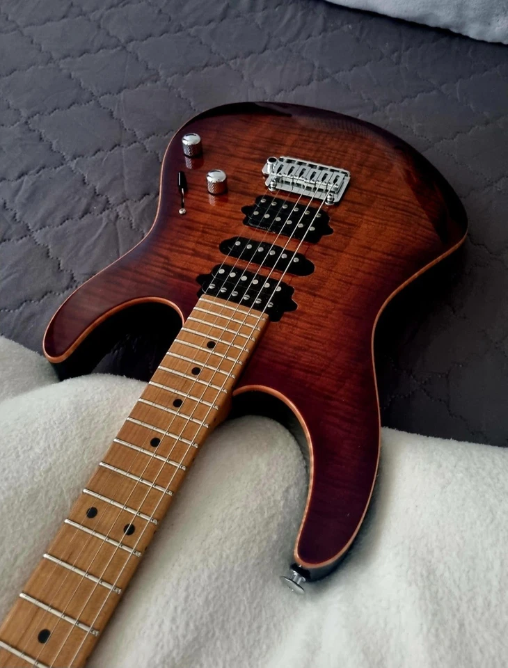 Suhr Modern Plus HSH Bengal Burst With Roasted Maple Neck 2019 - Bild 2 von 4
