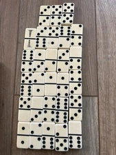 Vintage Puremco Marblelike Dominoes Set No. 716 Extra Thick Made in USA Loomis L