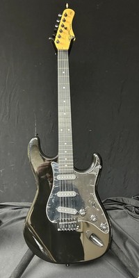 Tagima TW-500 Right-Handed Electric Guitar - Black SN: 982021110010436