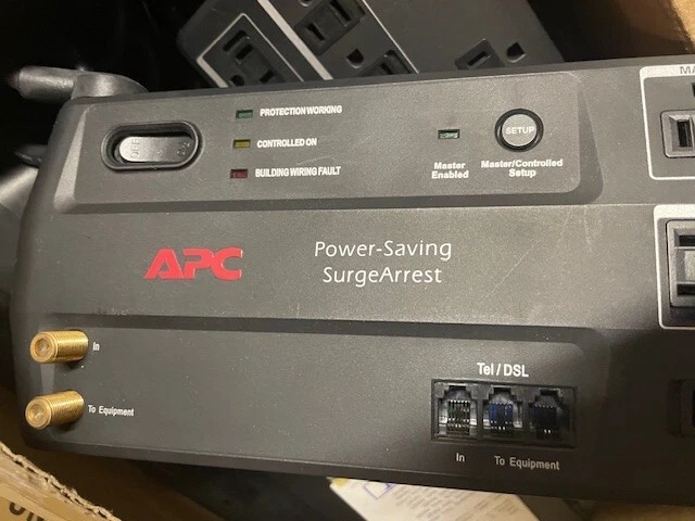 APC P11GTV 11-Outlet Surge Protector 3400 Joules Phone, DSL and Coax Protection - Image 2 of 4