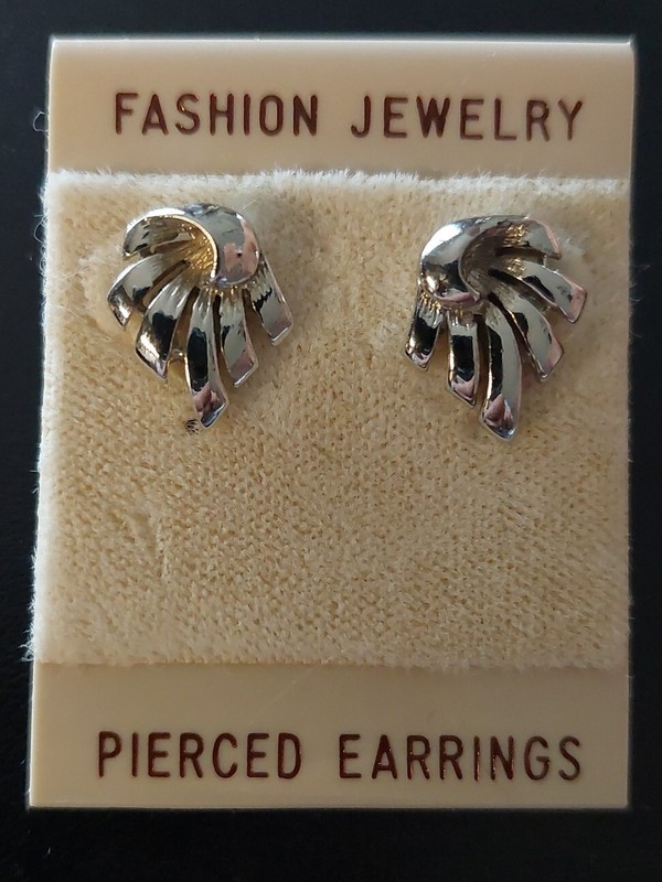 FIRE FAN SHAPE SILVER CHROMED SMALL BUTTON POST PIERCED CAREER EARRINGS NEW