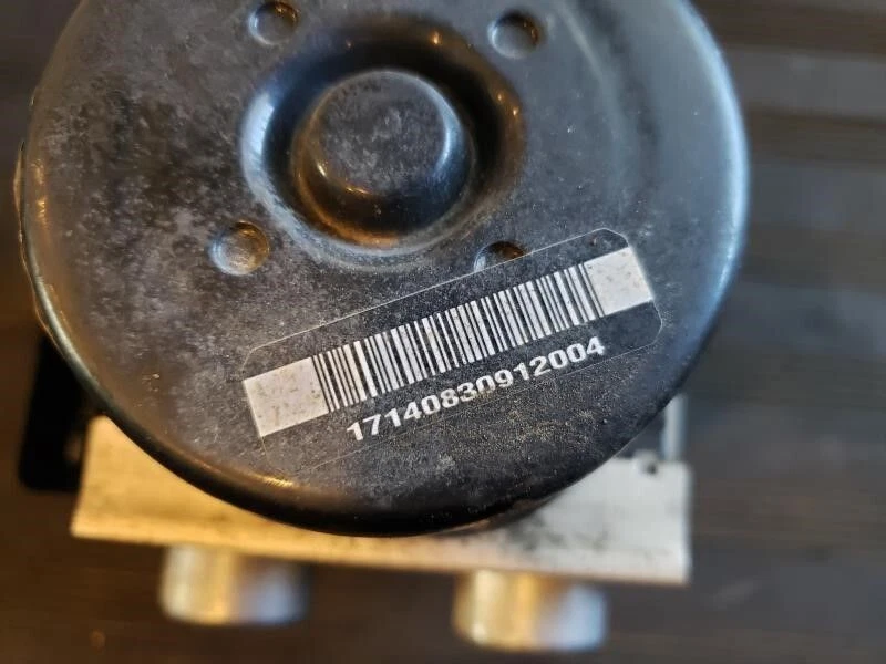 2010 Cadillac SRX ABS Anti-Lock Brake Pump Control Module Actuator Assembly — 第 4/4 张图片