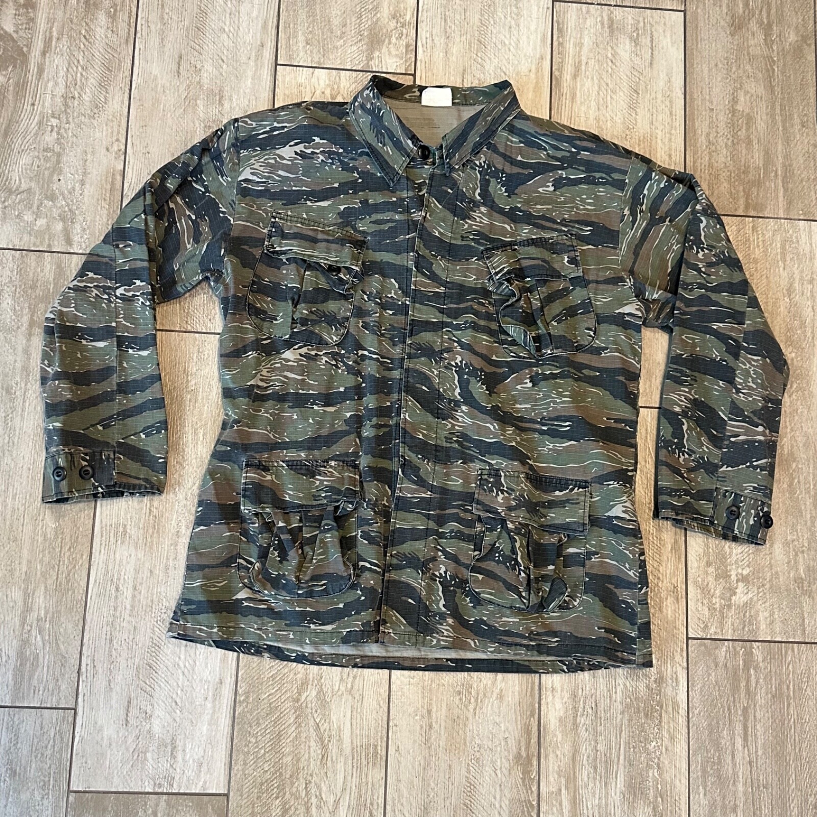 Tiger Stripe Camo Utility Shirt Rothco Military 4 Pocket Combat Army Jacket XL