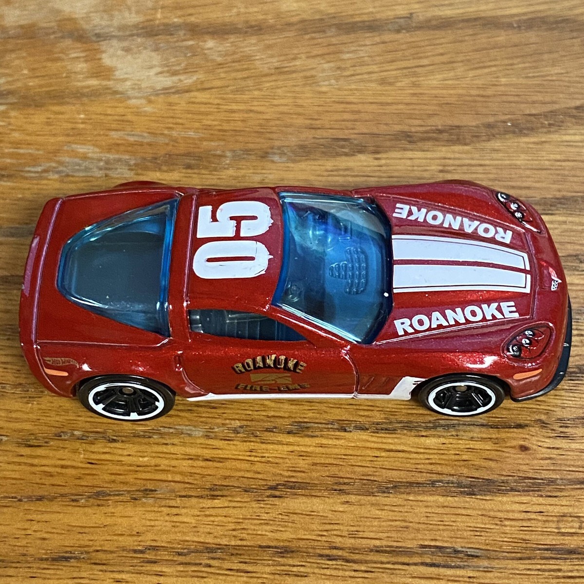 2010 Hot Wheels Corvette Roanoke Fire EMS Red Car 05 1186 MJ T9702