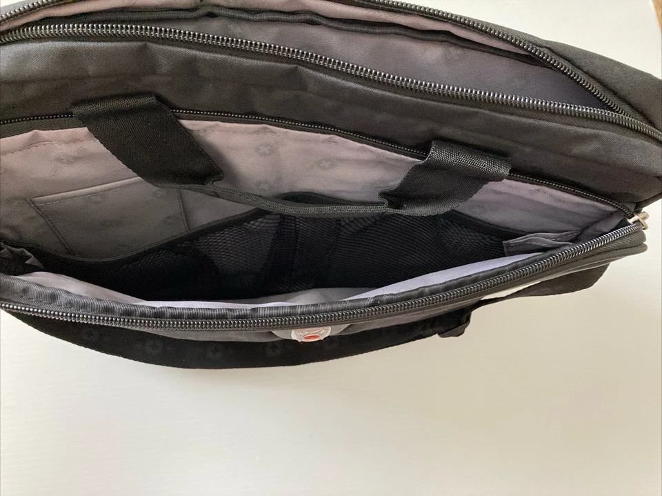Swiss Army Wenger Para hombres Gris Laptop Bolso Mensajero 11x15 Bolsillos Acolchados Softshell Foto 4 de 4