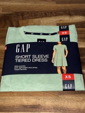 NWT GAP Women’s Short Sleeved Tiered Dress Size XS