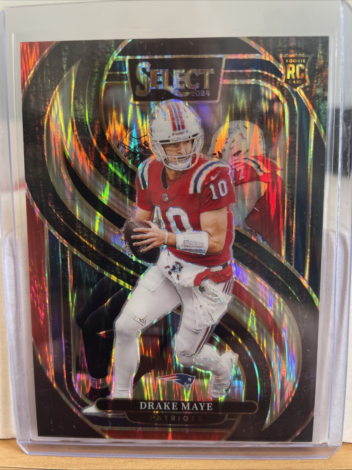 2024 Panini Select Premier Level Drake Maye #113 Black & Red Shock Prizm (RC) S