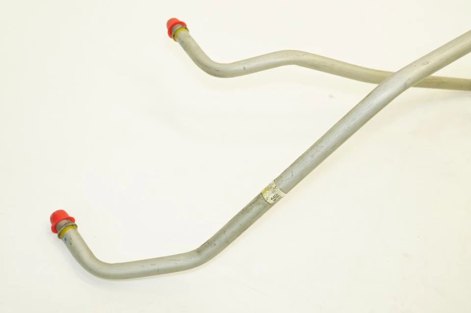 🔅 Manguera enfriador de aceite de motor Chevrolet Suburban 2015-2020 OEM 84424416 Foto 4 de 4