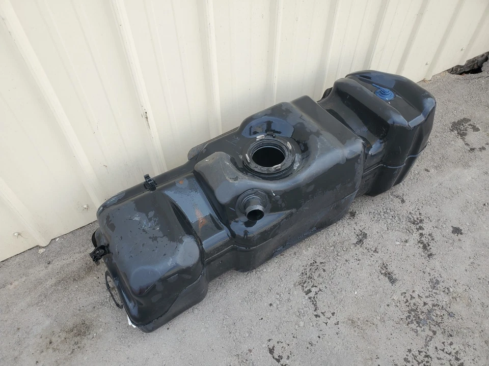 1999-2003 Chevy Silverado/GMC Sierra 1500 Short Bed Fuel Tank 15772873 26Gal OEM Foto 4 de 4