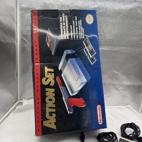 Console Nintendo NES Action Set Boxata Ottime Condizioni