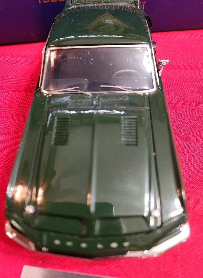 富兰克林铸币厂 1968 年 1:24 比例福特谢尔比野马签名版 339/3500 — 第 2/4 张图片