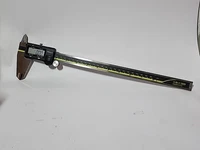 Mitutoyo 500-193-30 Digimatic Caliper 12" 300mm CD-12"ASX Absolute Digital Japan
