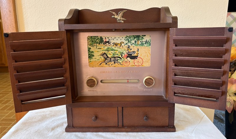 VINTAGE AMERICANA SPICE CHEST AM TUBE RADIO CABINET STORAGE DRAWERS TABLE WALL