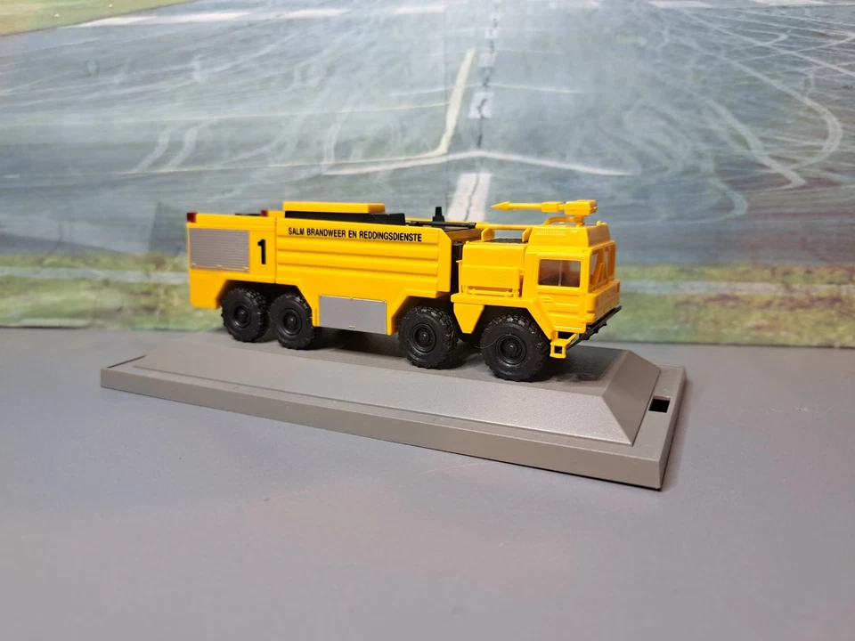 🚩Roco Minitanks 685 Spezial Rosenbauer Bush Panther 8x8 MAN 1:87H0 Wiking Busch - Bild 3 von 4