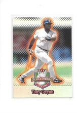 2001 Ultra Decade of Dominance Tony Gwynn San Diego Padres #6  Baseball Cards