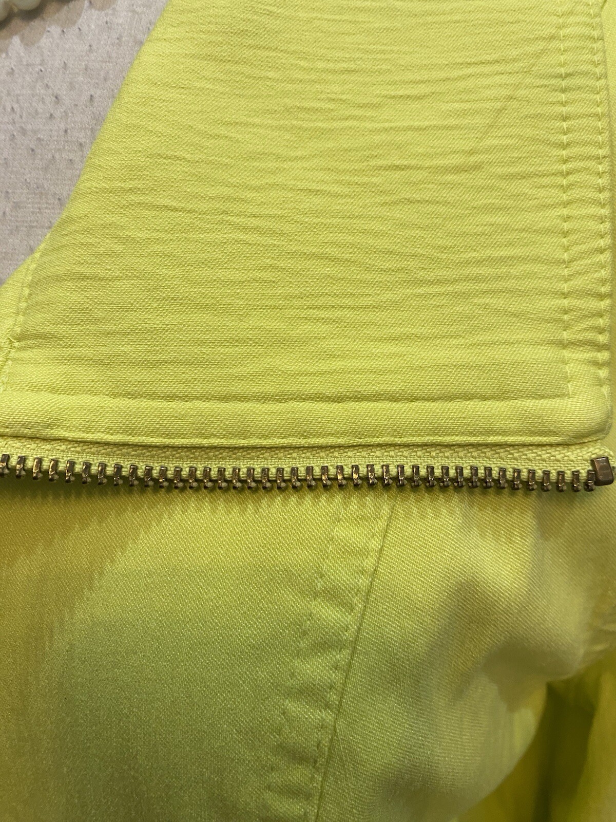 Picture 4 of 5
