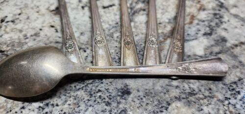 Set of 6 spoons 1940’s Wm. Rogers Overlaid IS Desire Silverware - Picture 2 of 4