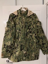 US Navy Type III Parka Working Goretex Jacket size Medium Regular