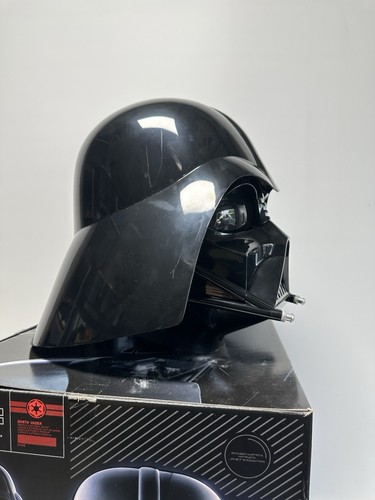 Star Wars The Black Series Darth Vader Helmet - Picture 4 of 7