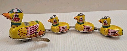 Schylling Duck Family Tin Litho Wind-Up Toy Set Vintage Collectible