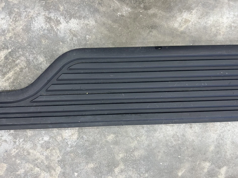 1990-1993 DODGE RAM Mopar 52007109 almofada de para-choque, tipo degrau - Imagem 3 de 4