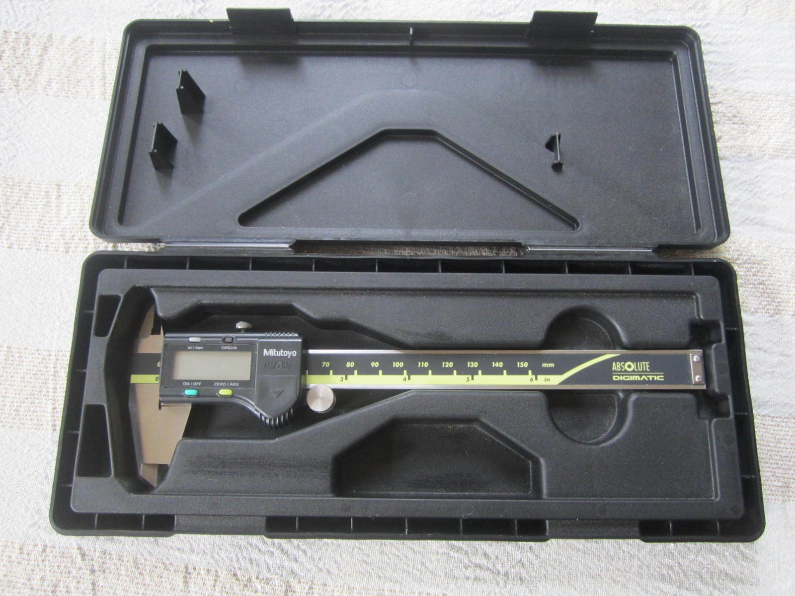 MITUTOYO 06” DIGITAL CALIPER 50019620 IN CASE CD6” CSX machinist