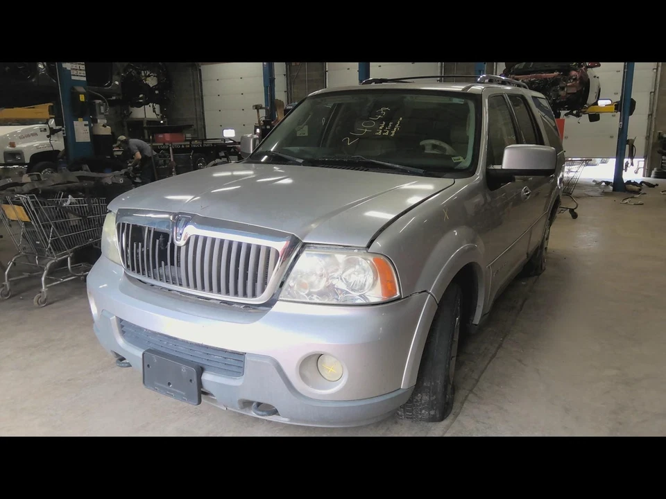 Brazo de control superior trasero izquierdo usado para: Lincoln Navigator 2003 trasero Le Foto 3 de 4