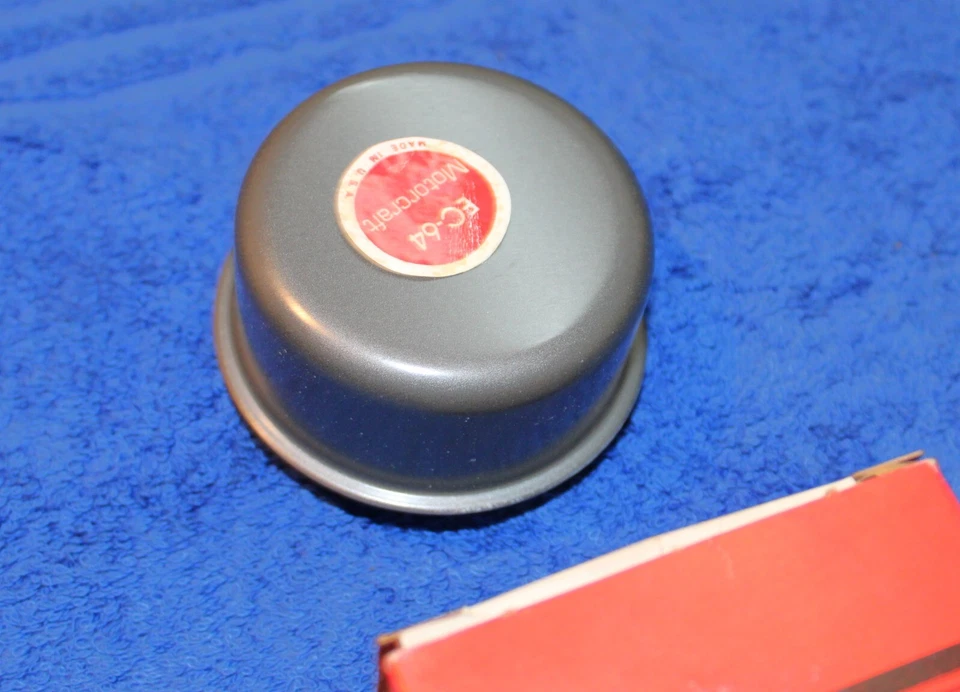 Ford 300 Custom 300 Galaxie 1963 1964 NOS 223 6 cilindros tapa de llenado de aceite Foto 2 de 3