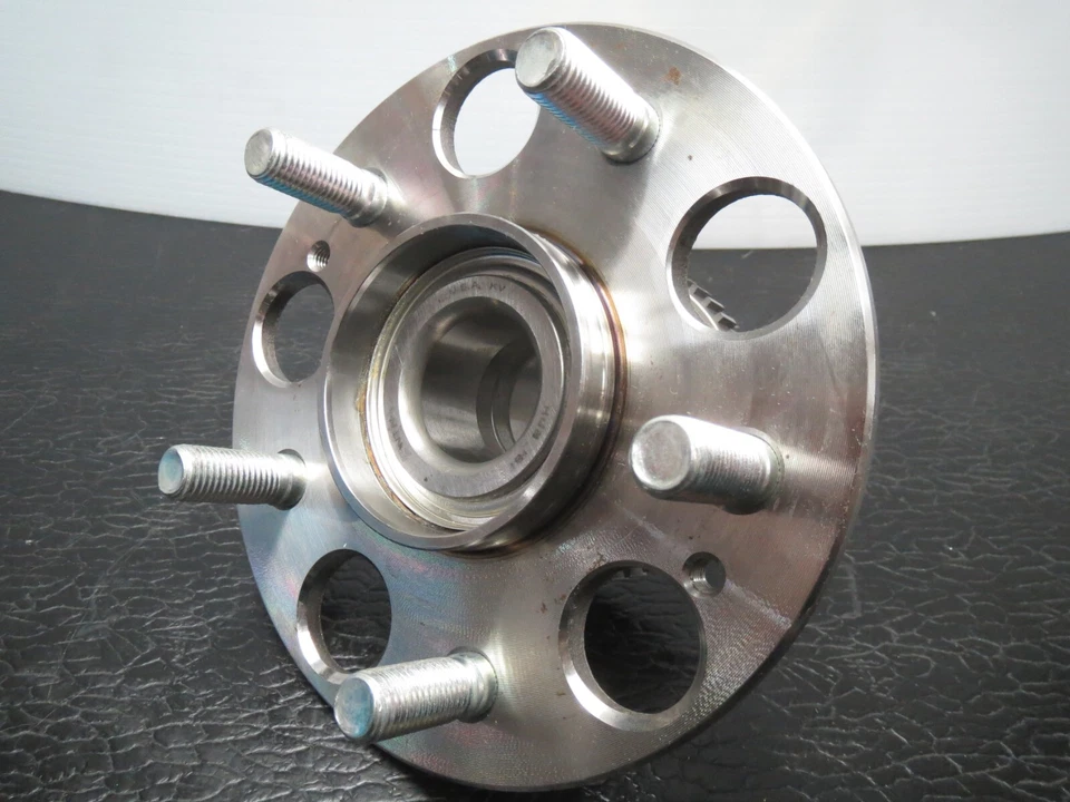 Conjunto de buje y cojinete de rueda trasera para Acura TL 1999-2003 hecho en EE. UU. por NTN Foto 2 de 4