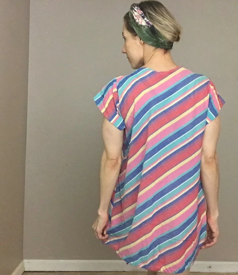 Vestido de Playa Vintage MOD Natación Cubrir Audaz Arco Iris Rayas Talla Pequeña 60’s 70s Foto 2 de 4