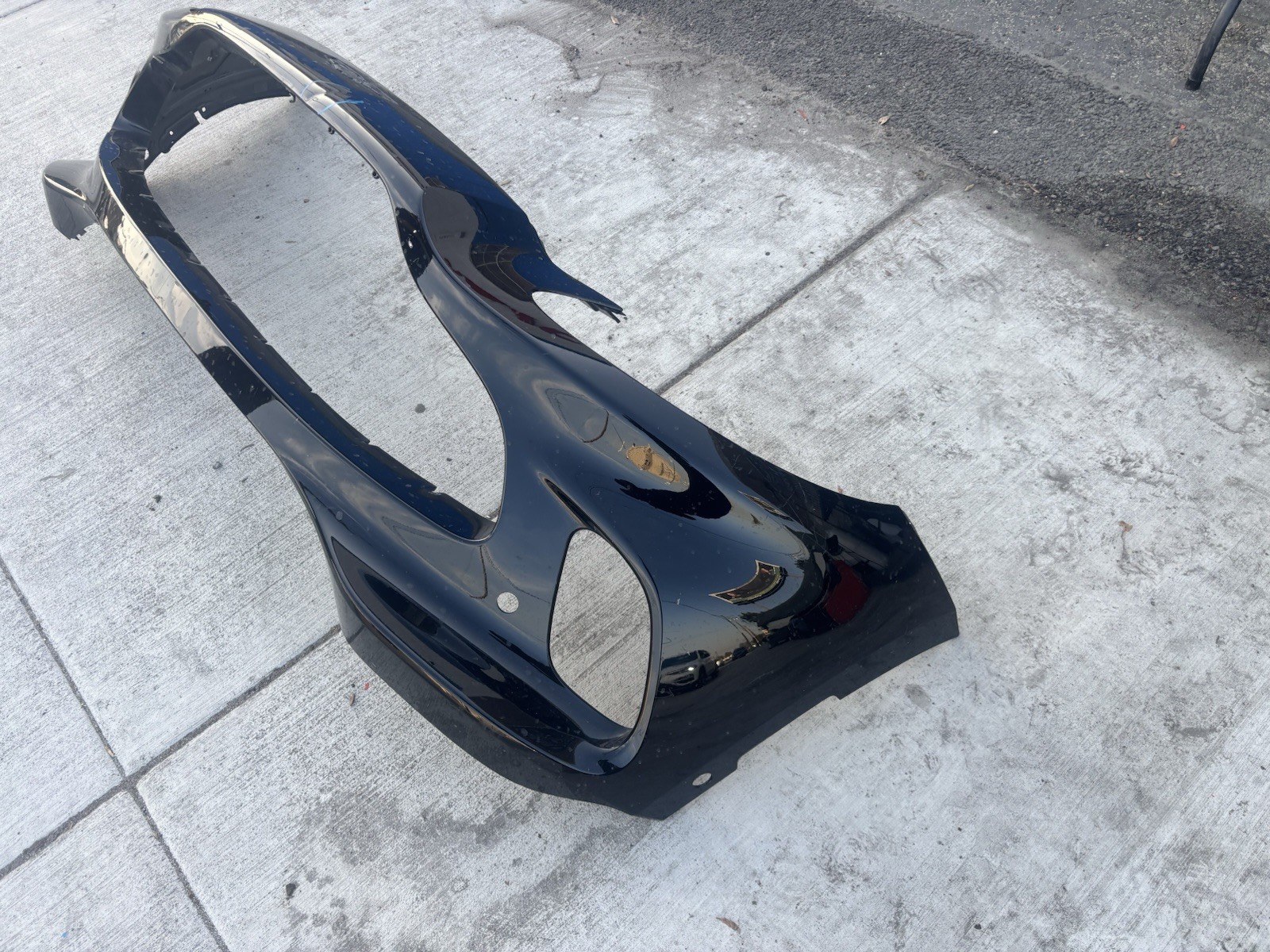 2021 2022 2023 Aston Martin DBX Front Bumper Cover OEM USED P/N MY83-17D957-BD