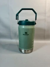 Stanley IceFlow Flip Jug 40oz in Green new - see pictures