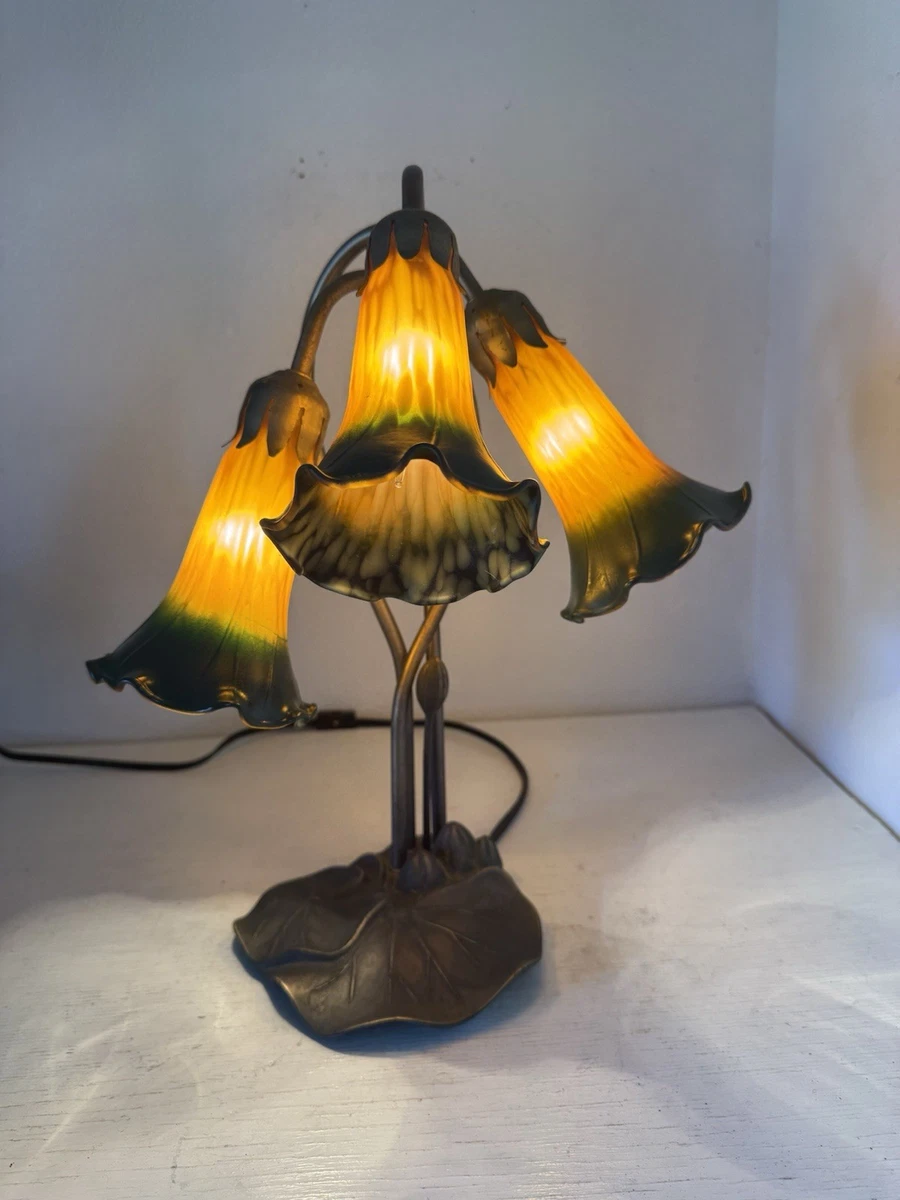 Tiffany Lily Shade In Collectible Table Lamps for sale | eBay