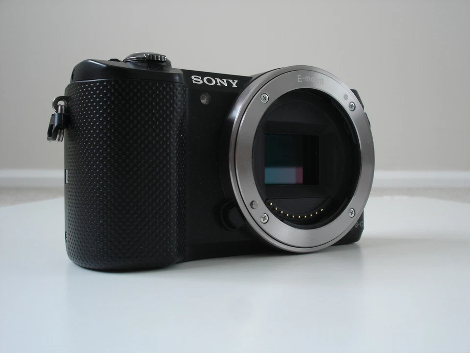Sony Alpha 5000, photo 4 of 5