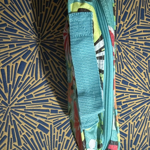 Thirty One Insulated Cooler Bag Green Flowers Daisy Craze Zipper Lunch Carrier - Picture 7 of 11