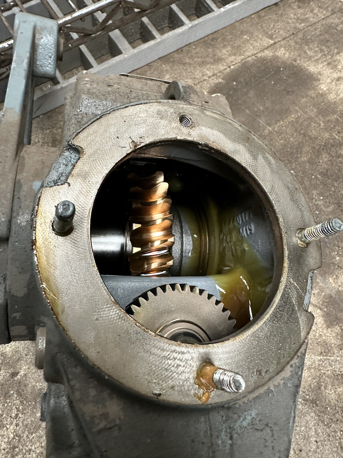 SEW EURODRIVE GEARBOX SA57/T AD2 SA57/TAD2 inite Ratio M1A Helical Worm