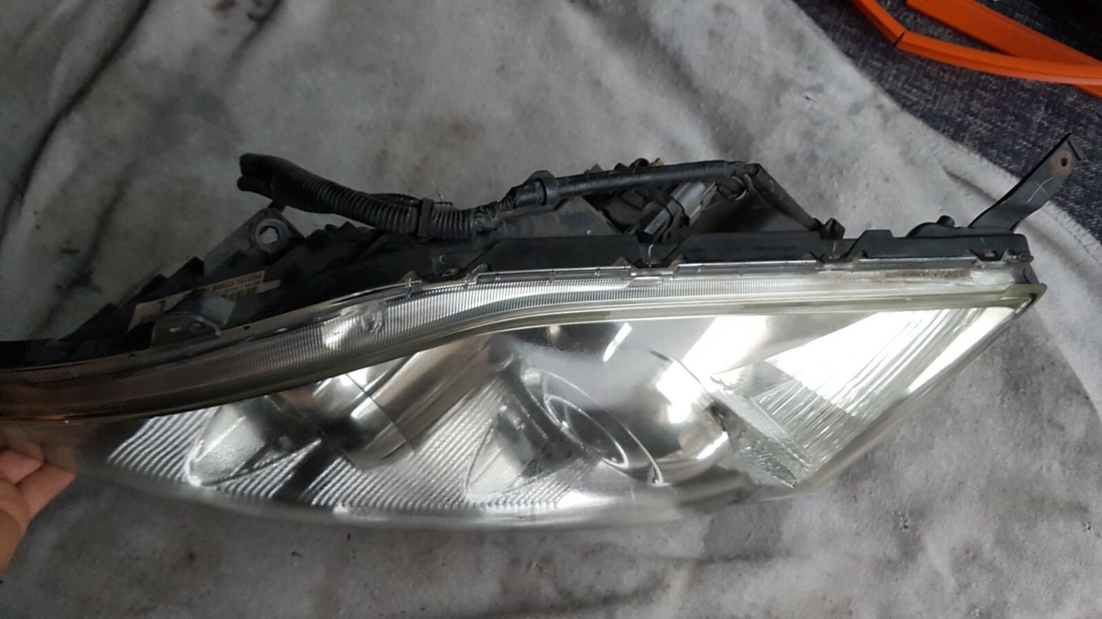 HONDA CRV MK3 0711 FRONT LEFT PASSENGER SIDE NEARSIDE HEADLIGHT 33150