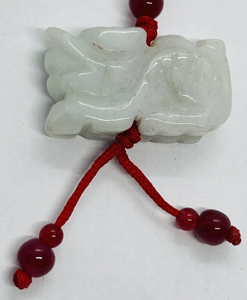 Colgante de jadeíta tallado vintage de cabra grado C palanca de seda trenzada Foto 4 de 4