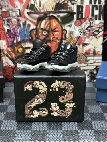 Mini Jordan Schuh Schlüsselanhänger Set - Perfekt für Sneakerheads! - Bild 8 von 8