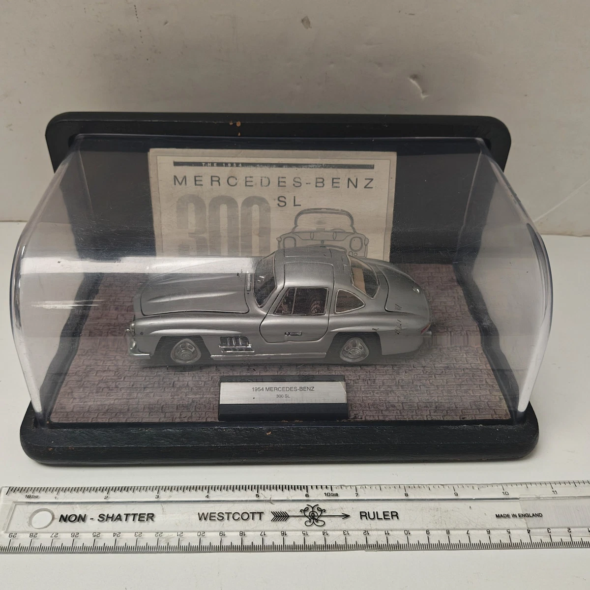 メルセデスベンツ 1/43 Solido No. 4502 300 SL1954 MERCEDES-BENZ - 300SL GULLWING - 1954 - Solido