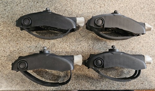 Thule Speed Link Mounting Hardware Lot of 4 Pre-owned No Locks