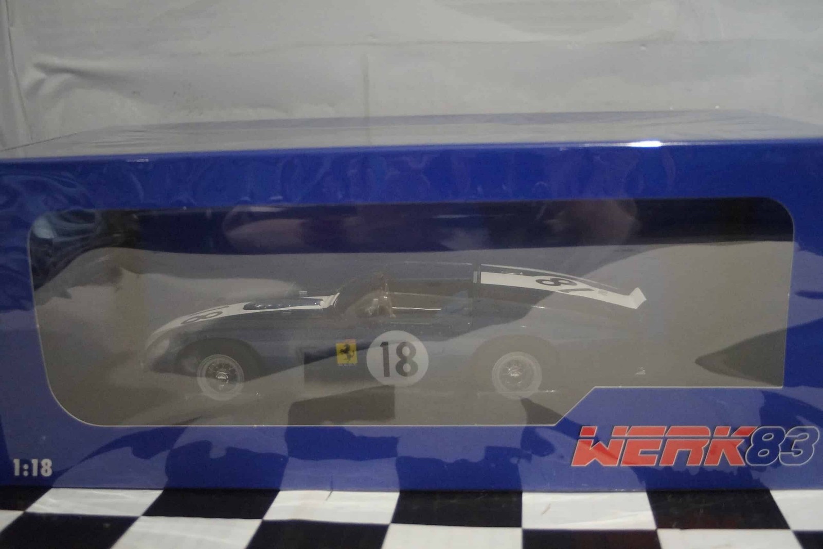 Werk83 Ferrari 250 TR61 #18 1962 24HR LeMans 1:18 Diecast W18046007