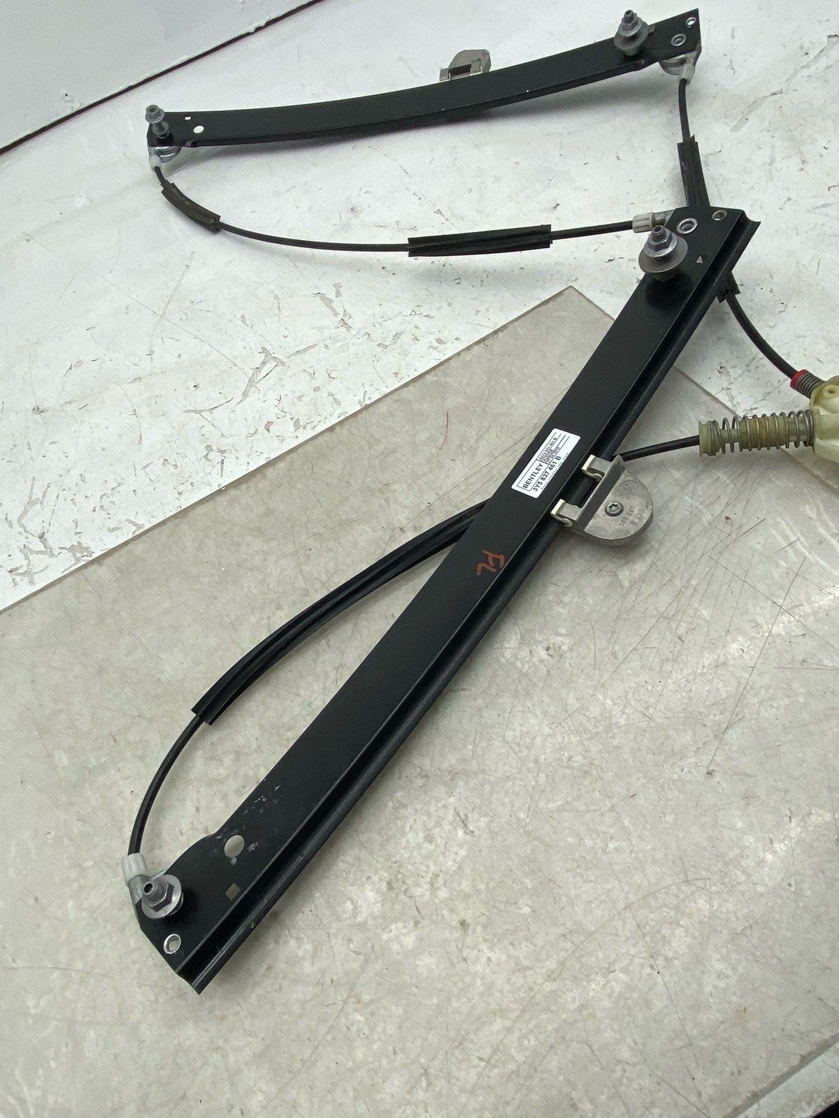 2010-2020 BENTLEY MULSANNE OEM FRONT LEFT DOOR WINDOW REGULATOR RAILS W/ MOTOR