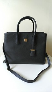 sisley shoulder bags
